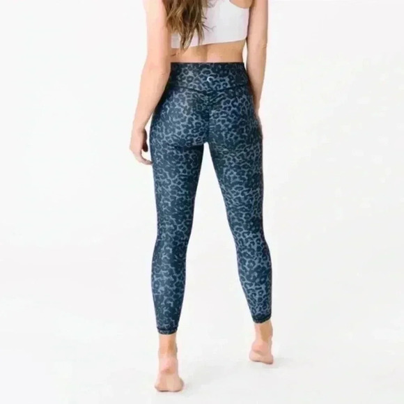 Zyia - Picture 2 of 6